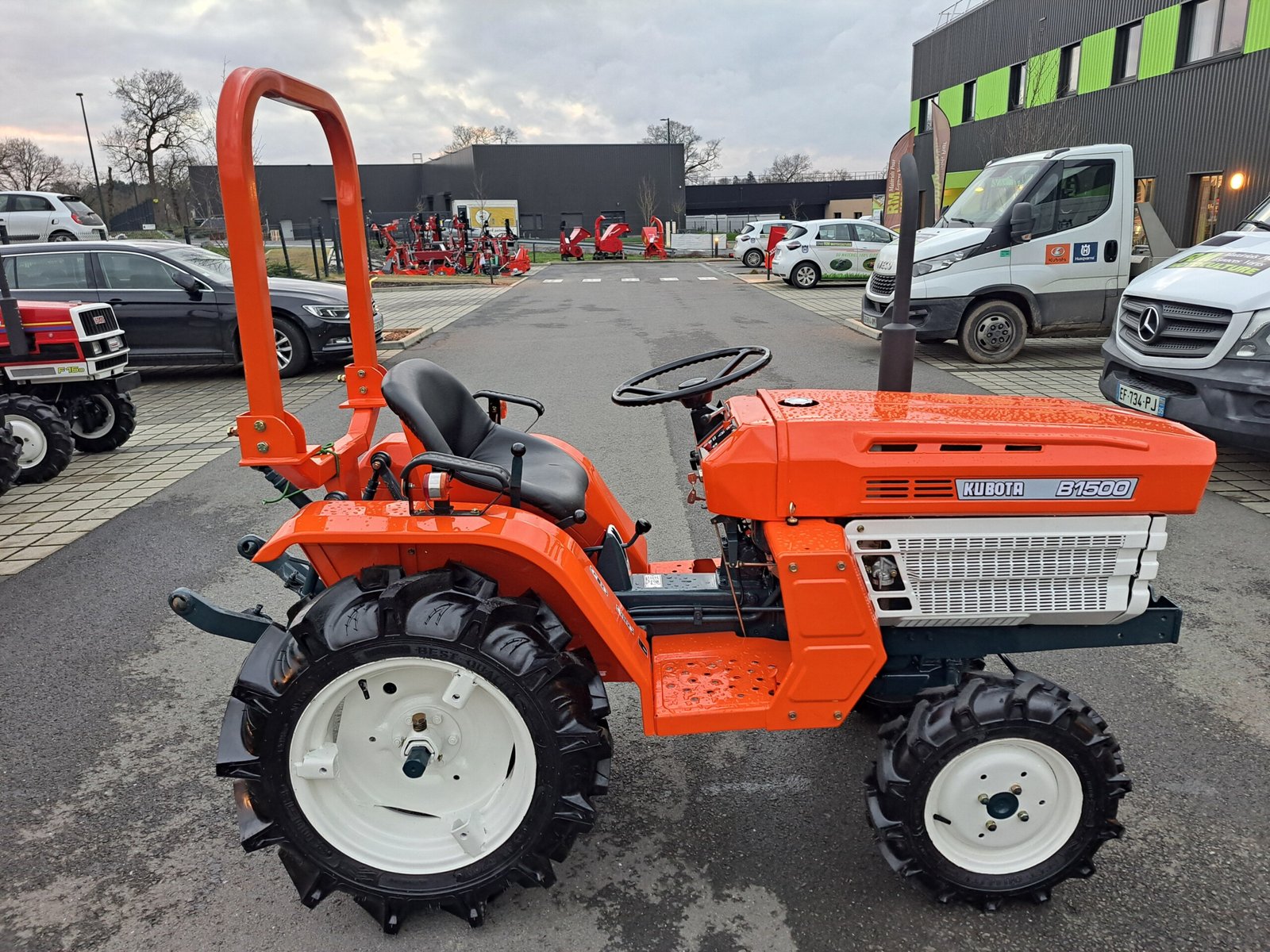 Kubota B1500 Tracteur Agricole Compact 15 CV 4RM Diesel